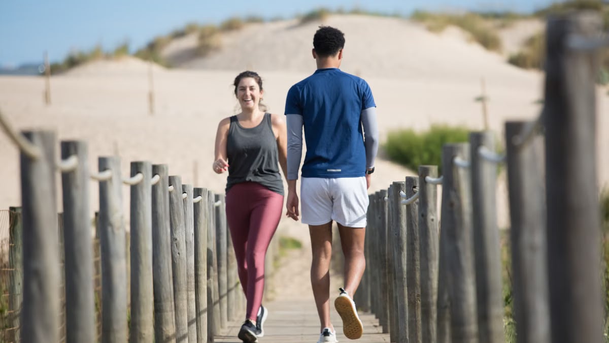 Los Beneficios de Caminar Diariamente